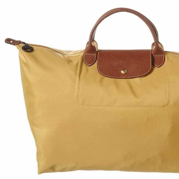 LONGCHAMP // Le Pliage Weekender in yellow - Picture 2 of 8